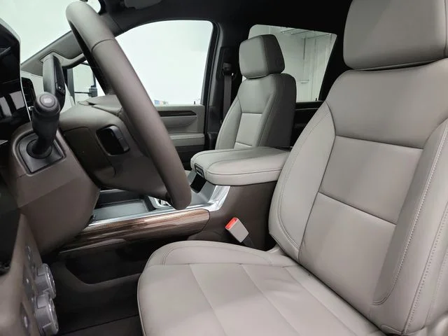 New 2026 White Chevrolet LT image 22