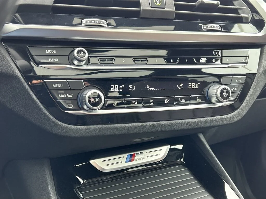Used 2021  BMW M40i Dilawri Certified  Local BC   Clean Title image 27
