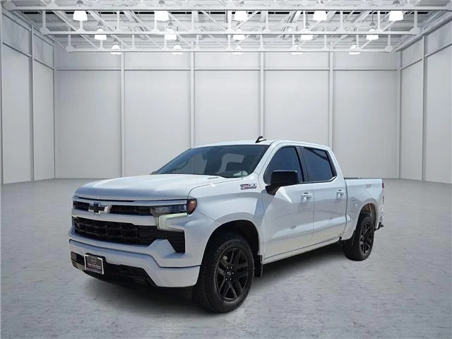 Used 2024 Summit White Chevrolet RST 4x4 Crew Cab 5.75 ft. box 147.4 in. WB image 1