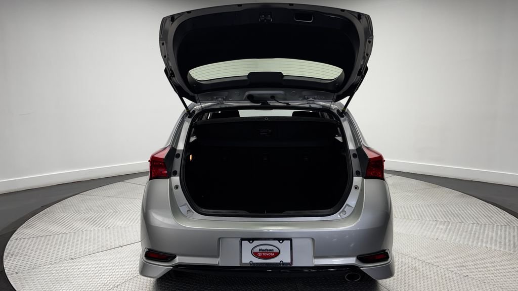 Used 2017 Silver Toyota Base image 23