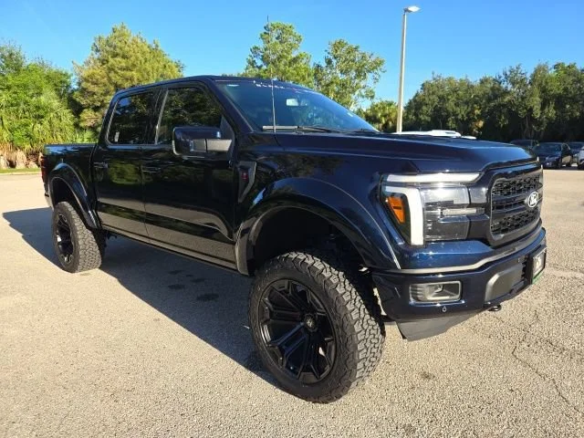 Used 2025 Blue Metallic Ford LARIAT image 7