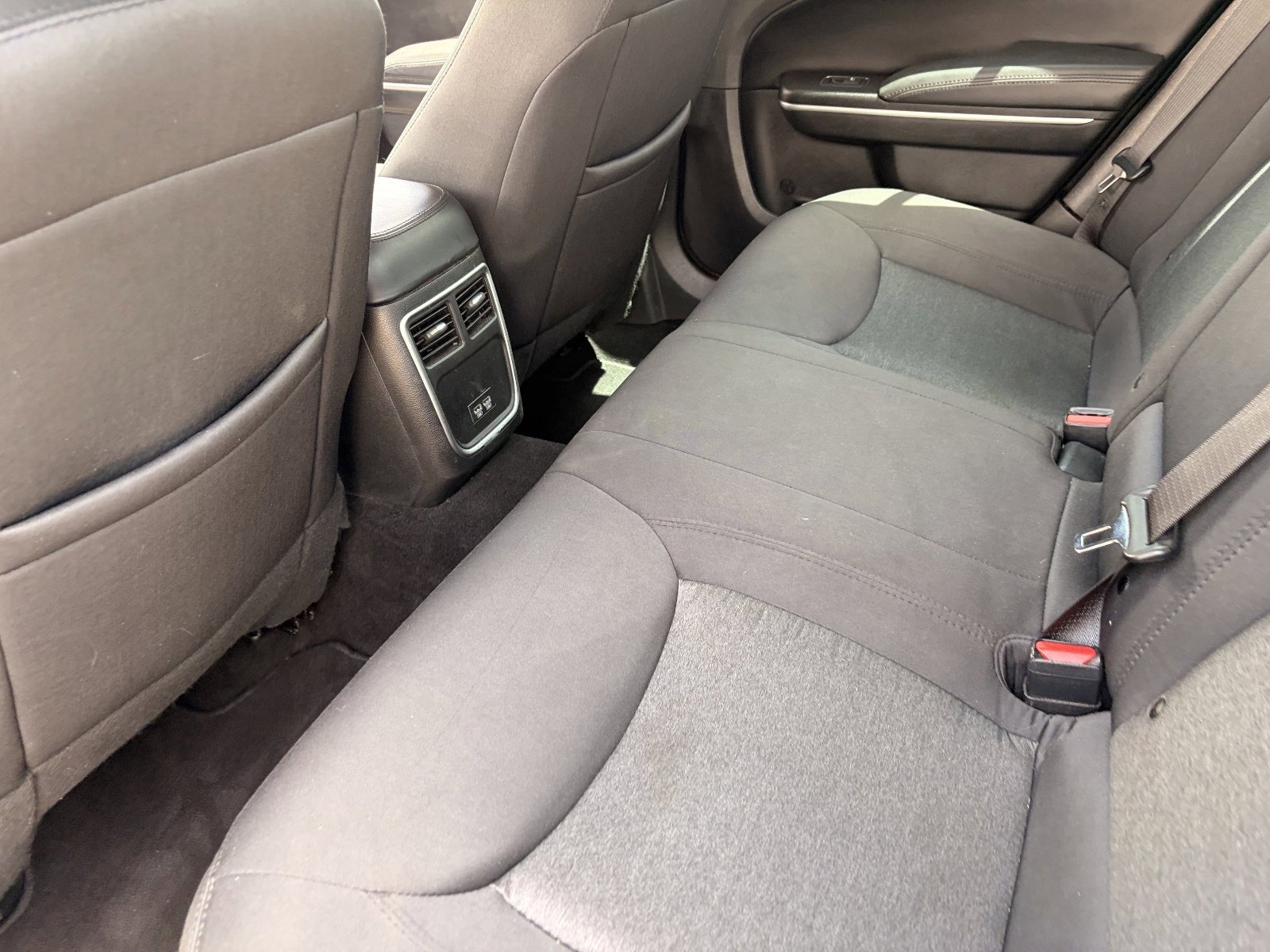 Used 2020 Granite Crystal Metallic Clearcoat Chrysler Touring image 8