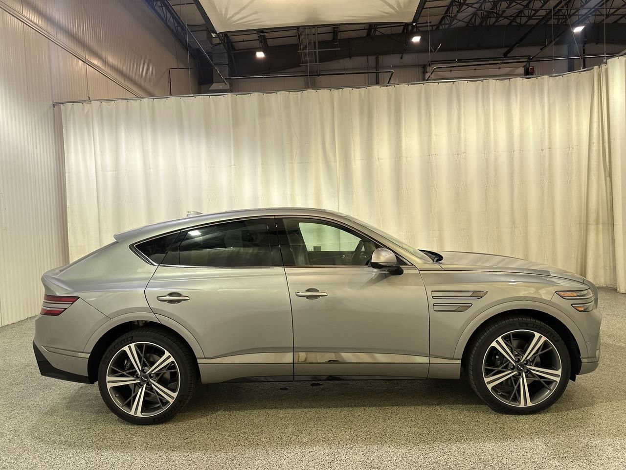 New 2026 Savile Silver Genesis 3.5T E-SC MHEV image 5