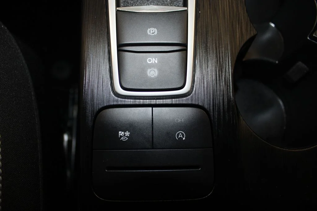 Certified Used 2023 Atlas Blue Metallic Ford Active image 34