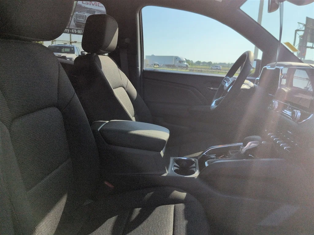 New 2026 Sterling Metallic GMC Elevation image 52
