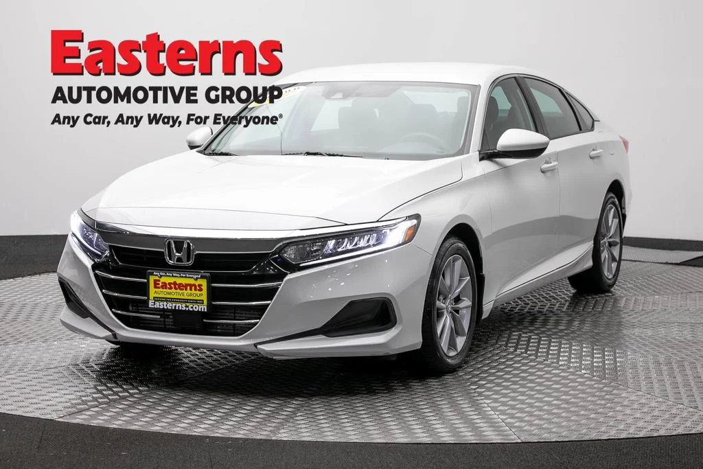 Used 2021 White Honda LX image 1