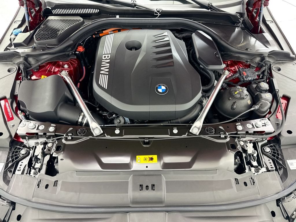 New 2027 Red Metallic BMW 550e xDrive image 28