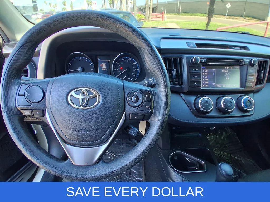Used 2018 White Toyota LE image 11