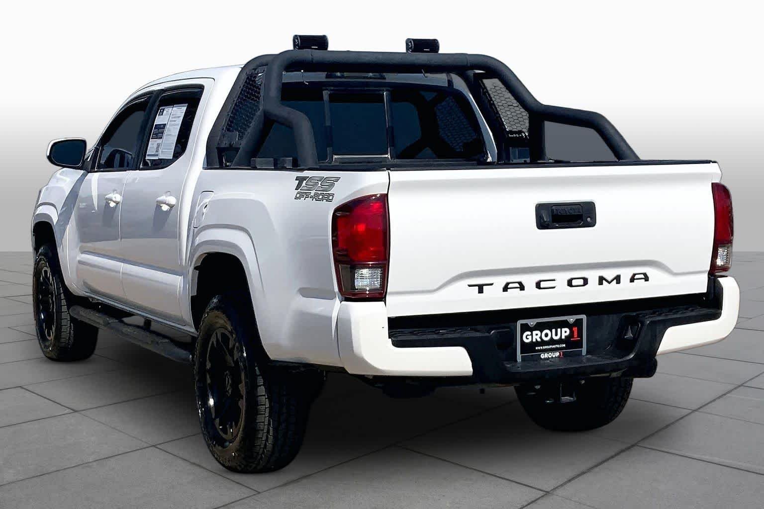 Used 2021 Super White Toyota SR5 image 12