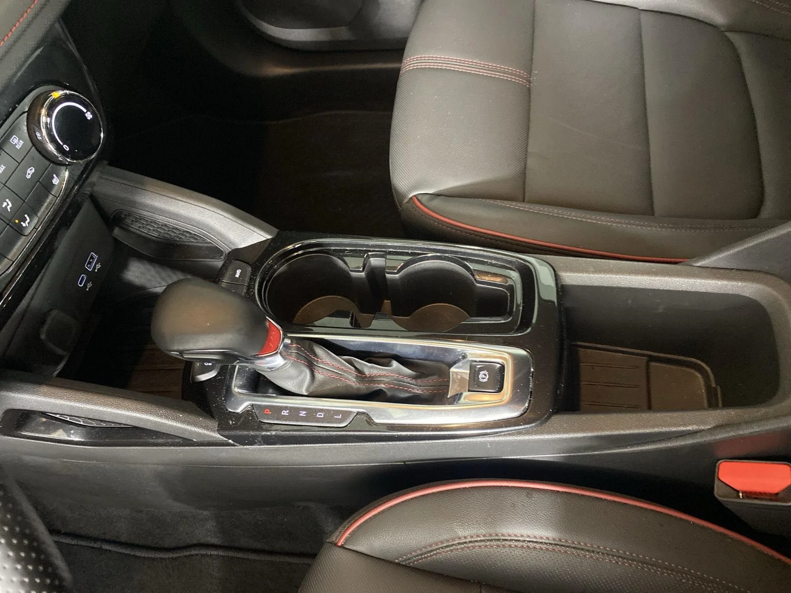 Used 2024 Iridescent Pearl Tricoat Chevrolet RS image 32