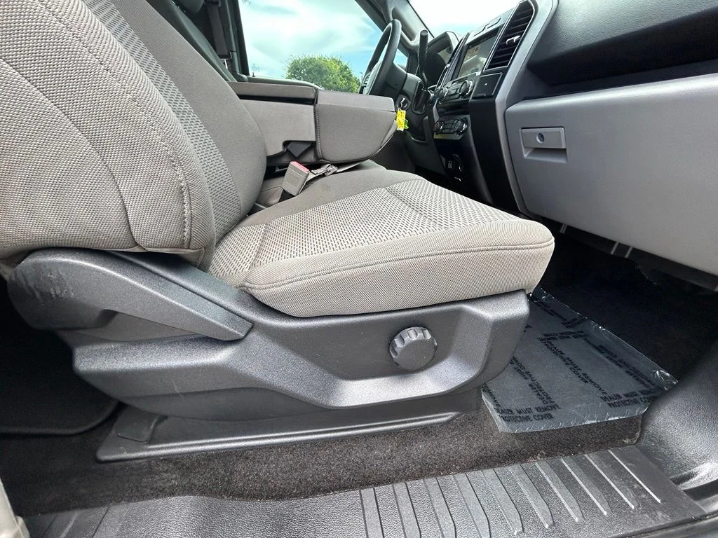 Used 2018 Magnetic Ford XLT image 26