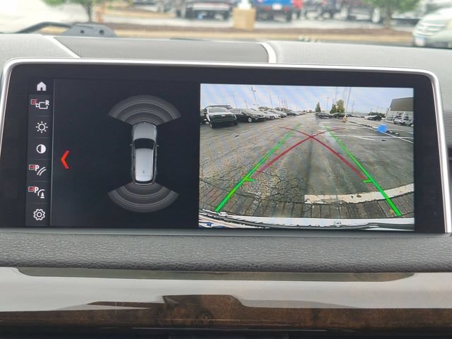Used 2019 Black BMW M550i xDrive image 15