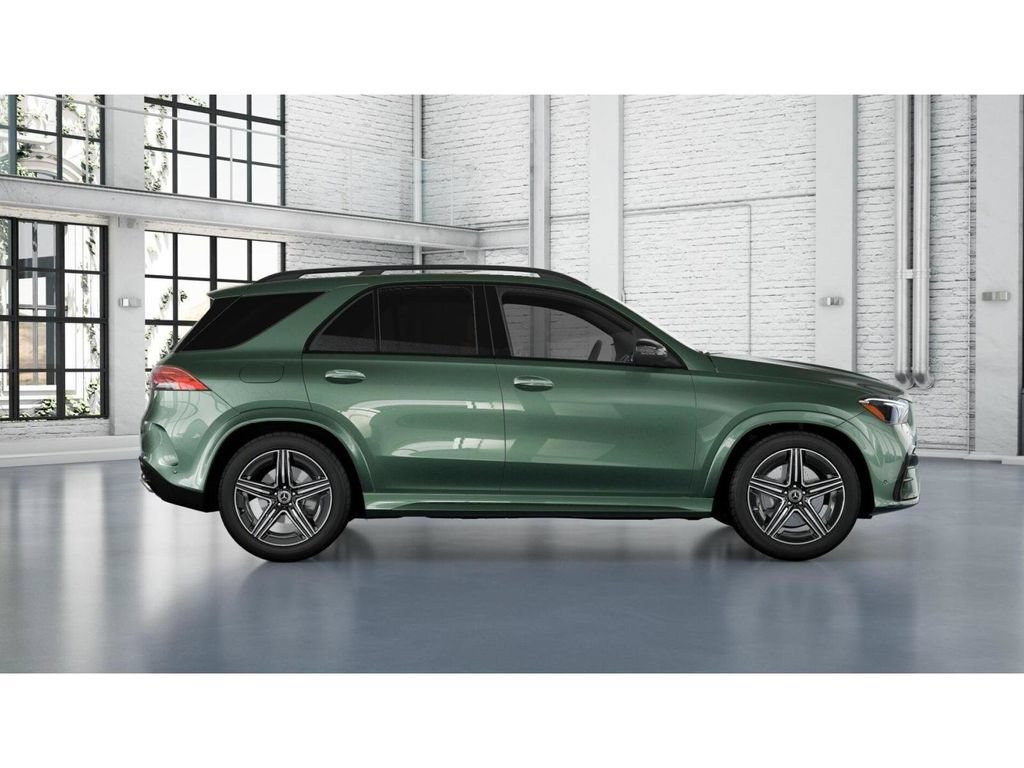 New 2026 MANUFAKTUR Ireland Mid Green Metallic Mercedes-Benz GLE 450 image 44