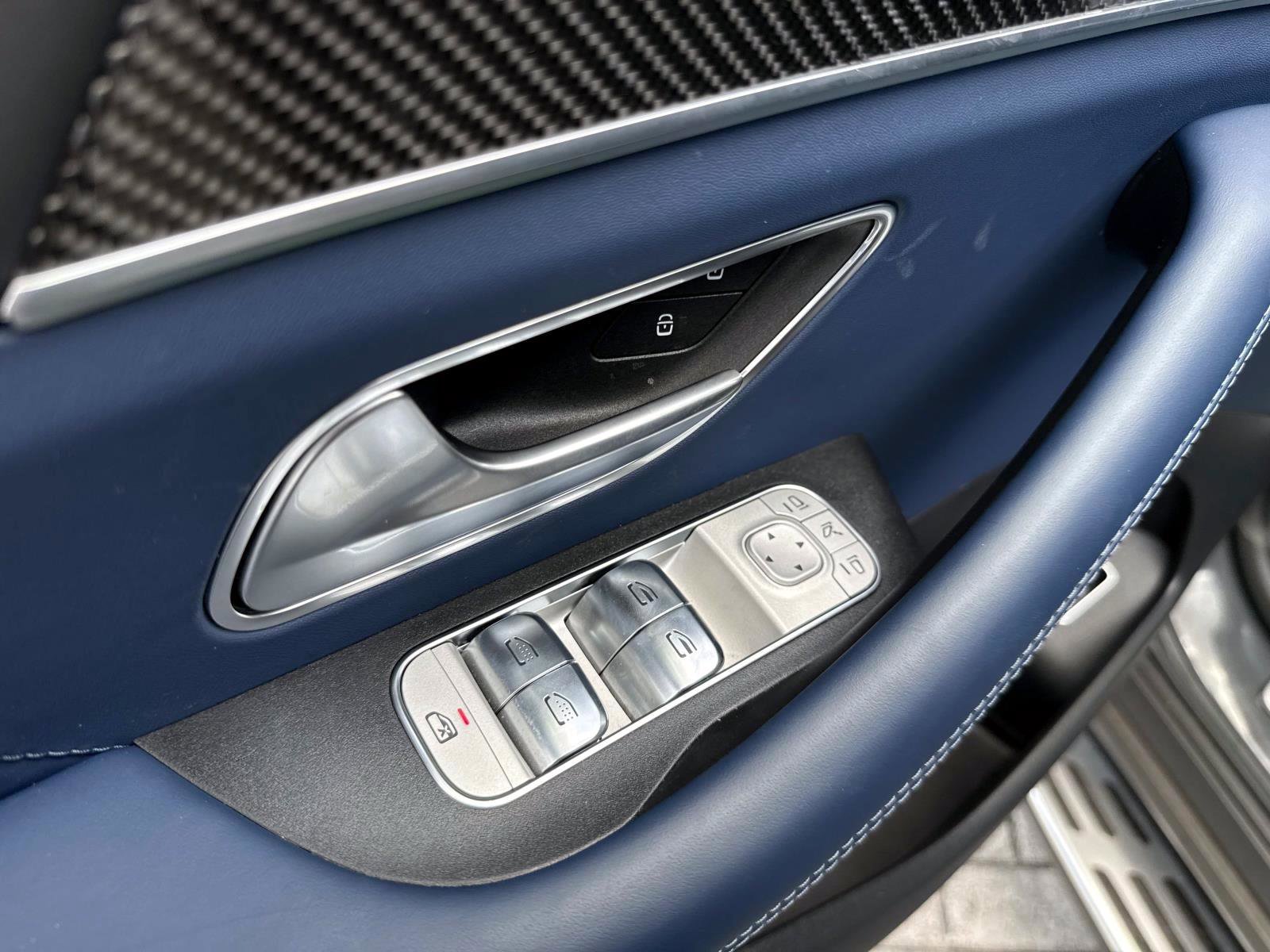 Certified Used 2026 MANUFAKTUR Silicon Grey Mercedes-Benz 63 AMG® image 22