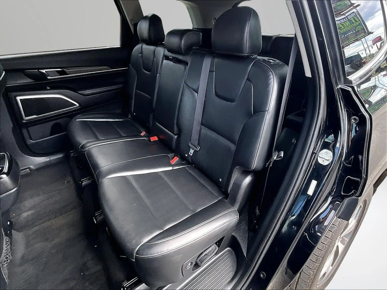 Used 2020 Black Kia EX image 26