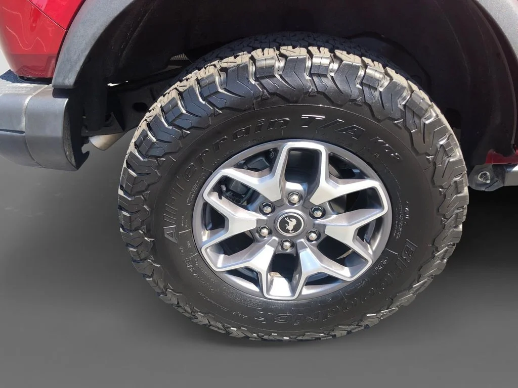 Used 2025 Red Ford Badlands image 10