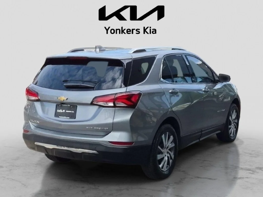 Used 2024 Gray Chevrolet Premier image 5