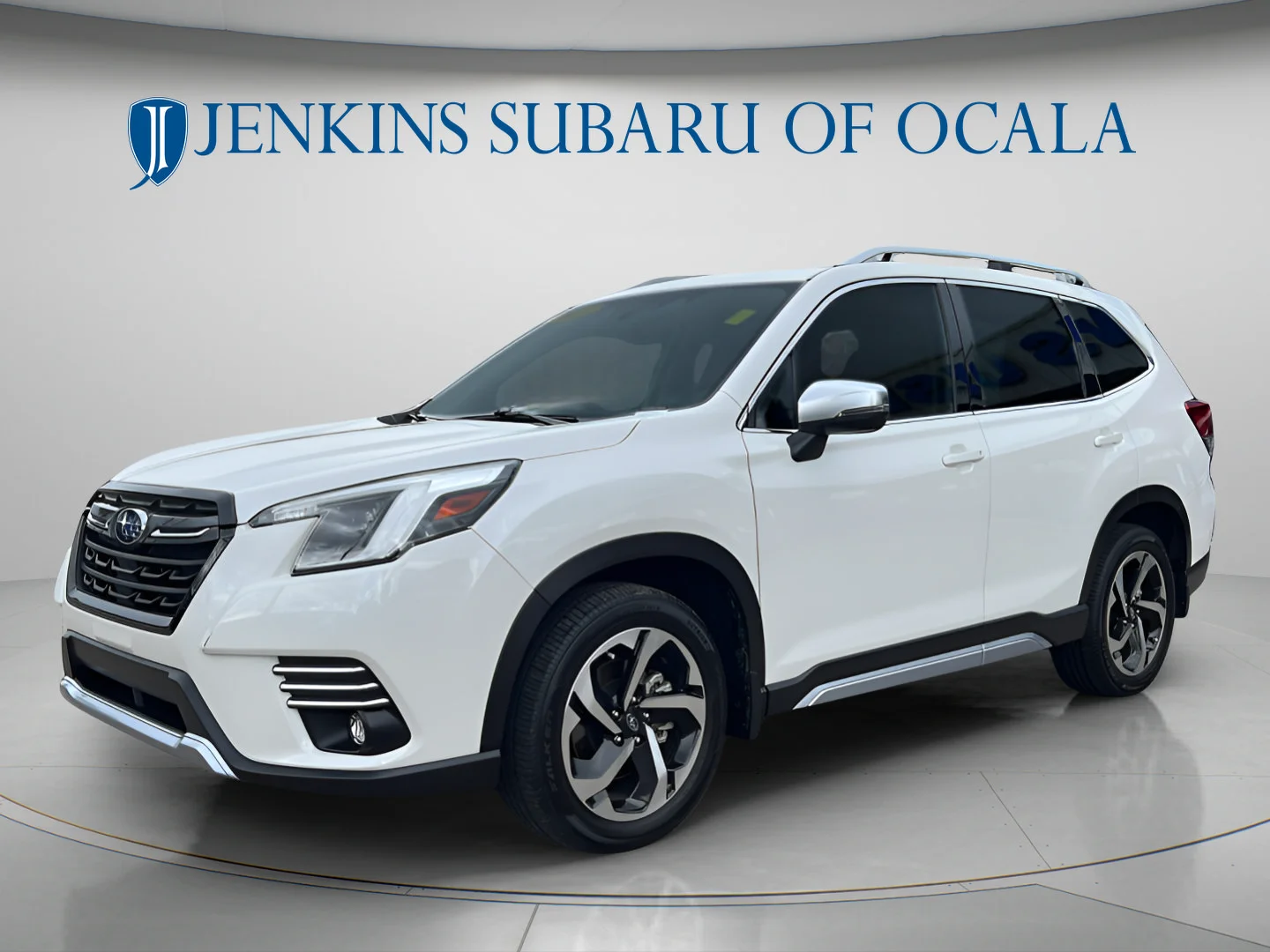 Used 2023 Crystal White Pearl Subaru Touring image 7