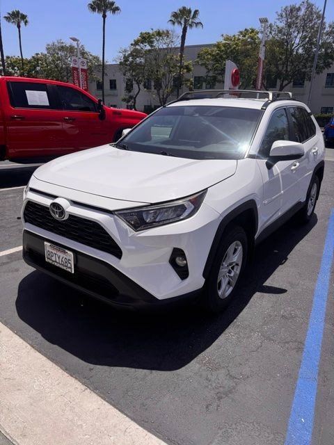 2020 Toyota RAV4 XLE FWD's photo
