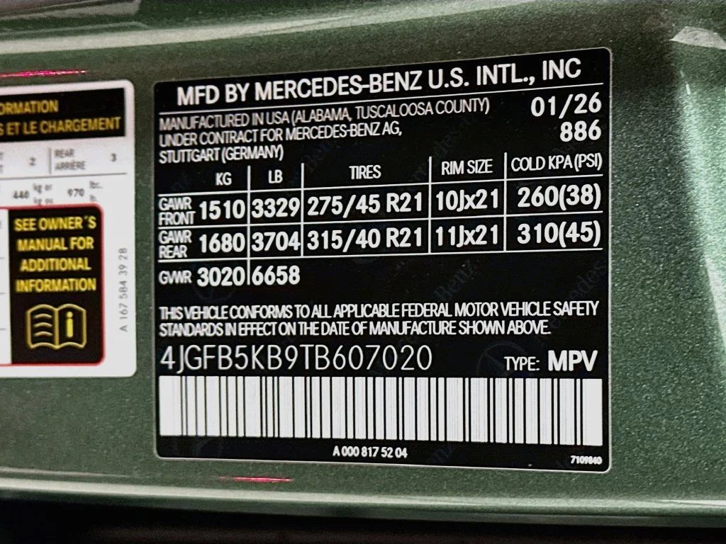 Certified Used 2026 MANUFAKTUR Ireland Mid Green Metallic Mercedes-Benz GLE 450 image 35