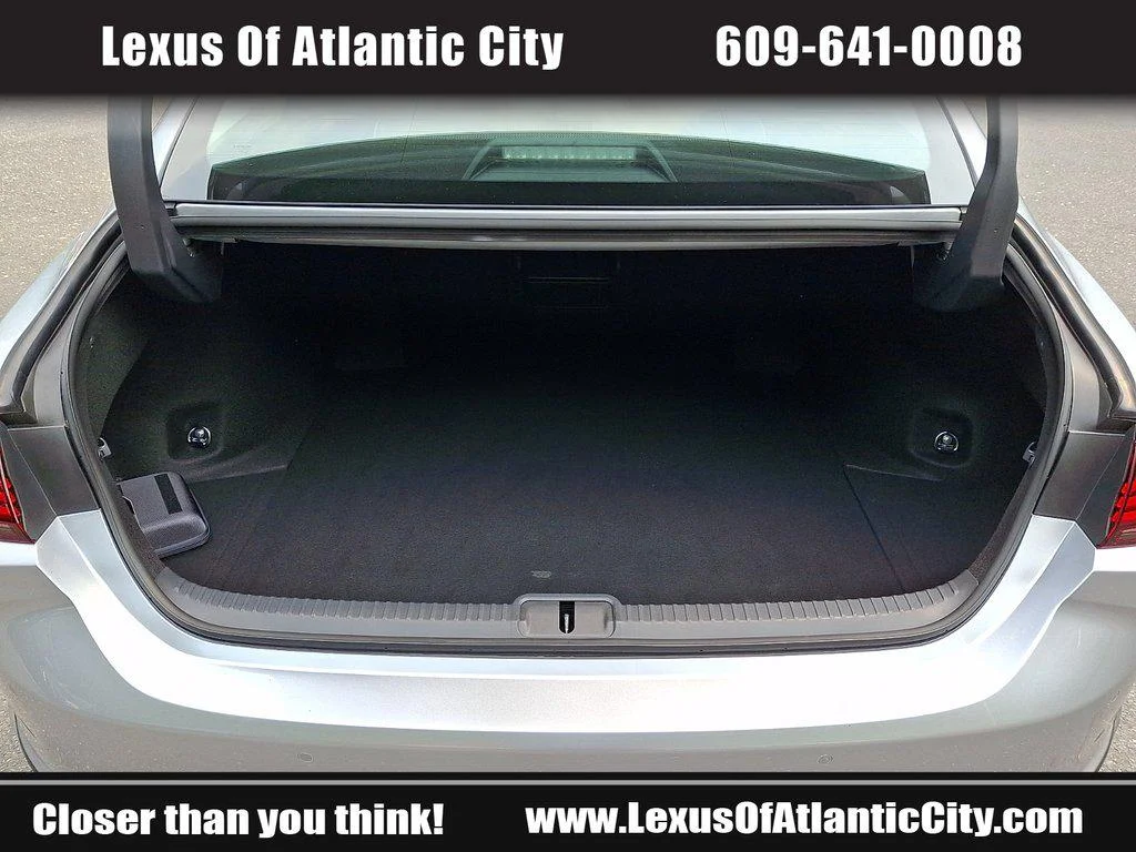 Certified Used 2025 Iridium Lexus ES 300h image 31