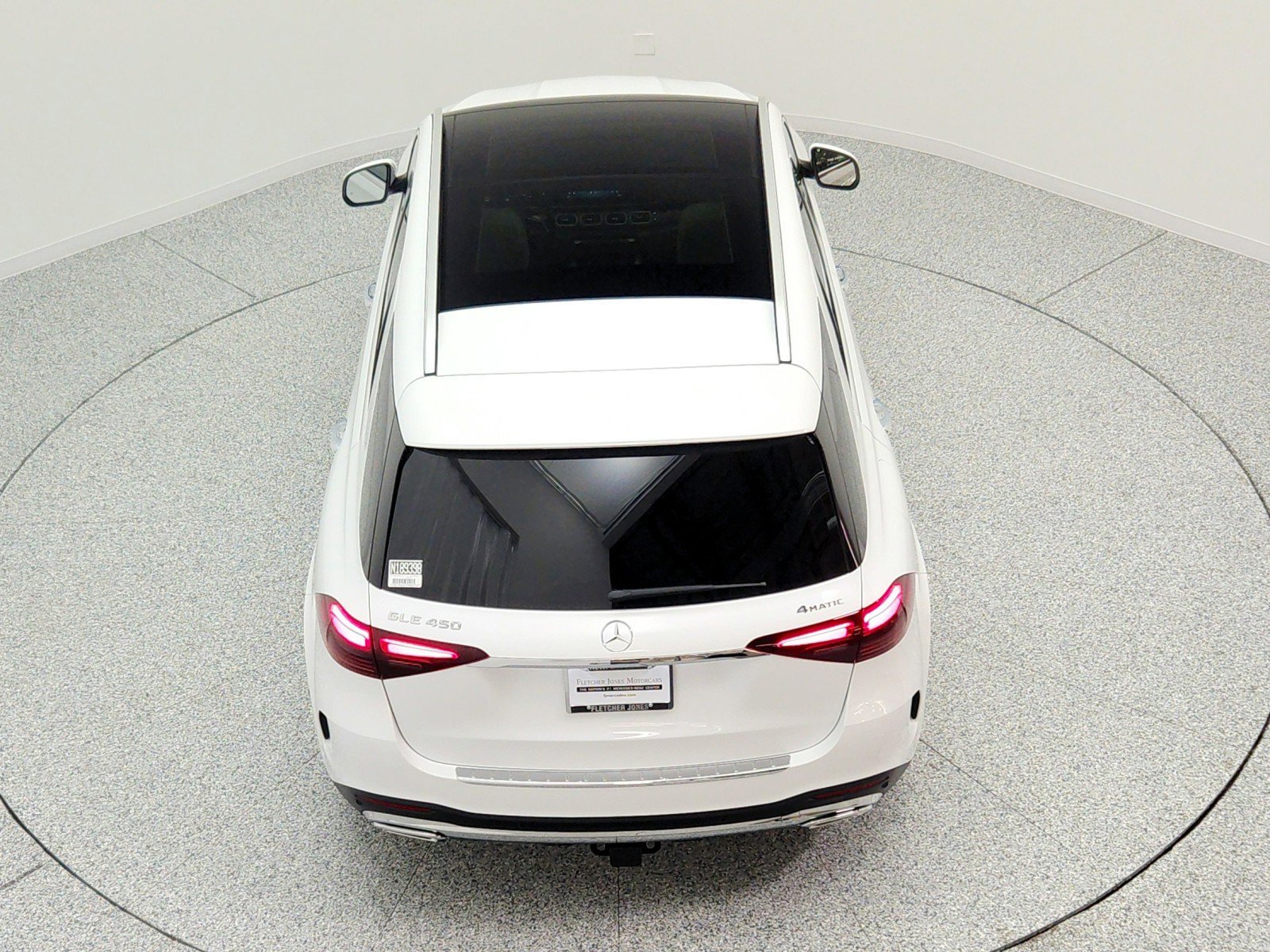 New 2026 MANUFAKTUR Moonlight White Metallic Mercedes-Benz GLE 450 4MATIC® SUV image 50