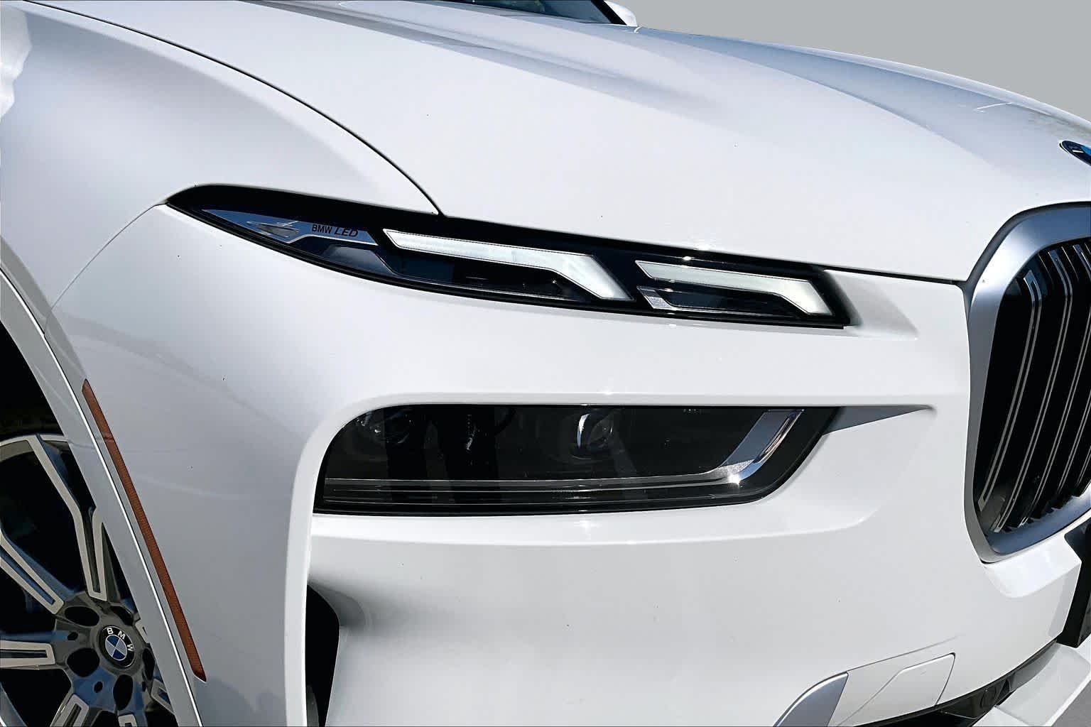 Used 2026 Alpine White BMW xDrive40i image 26