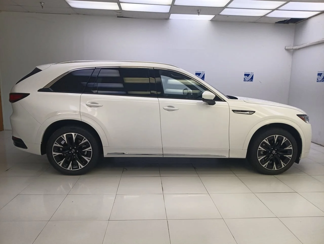 New 2026 ARCTIC WHITE Mazda S Premium Plus image 9