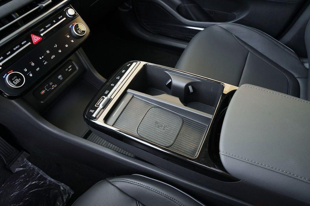 New 2026 Phantom Black Hyundai Limited image 27