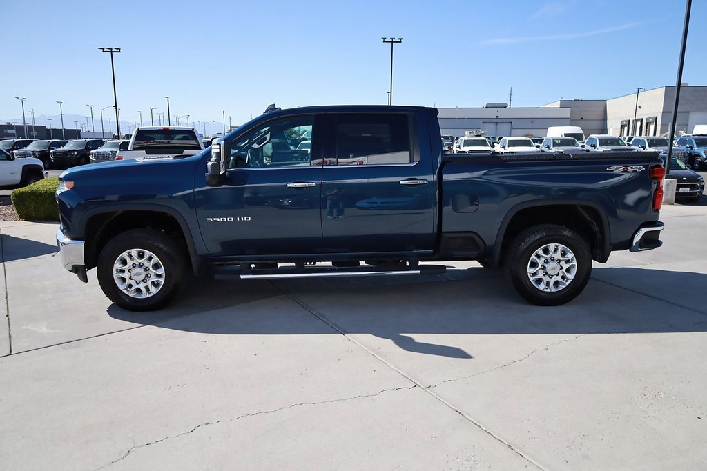 2020 Chevrolet Silverado 3500HD LTZ photo 3