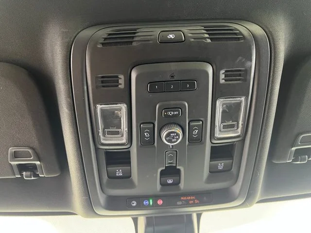 2022 GMC Yukon Denali - Photo 35