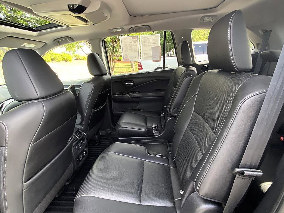 Used 2020 Silver Metallic Honda Elite image 11