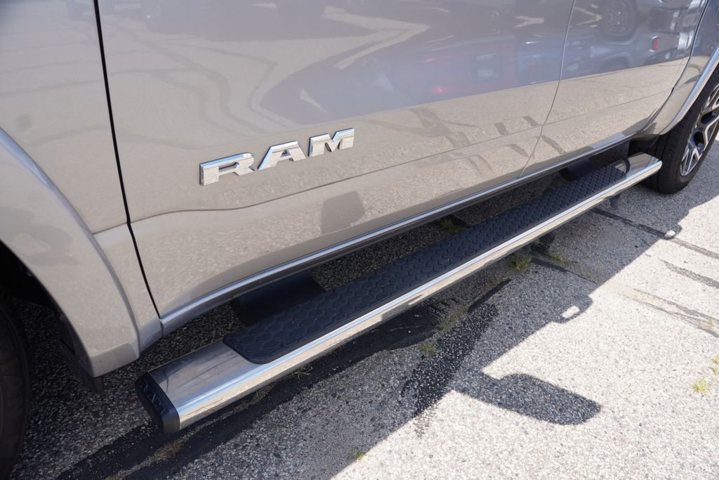 Used 2025 Billet Silver Metallic Clearcoat Ram Laramie image 14