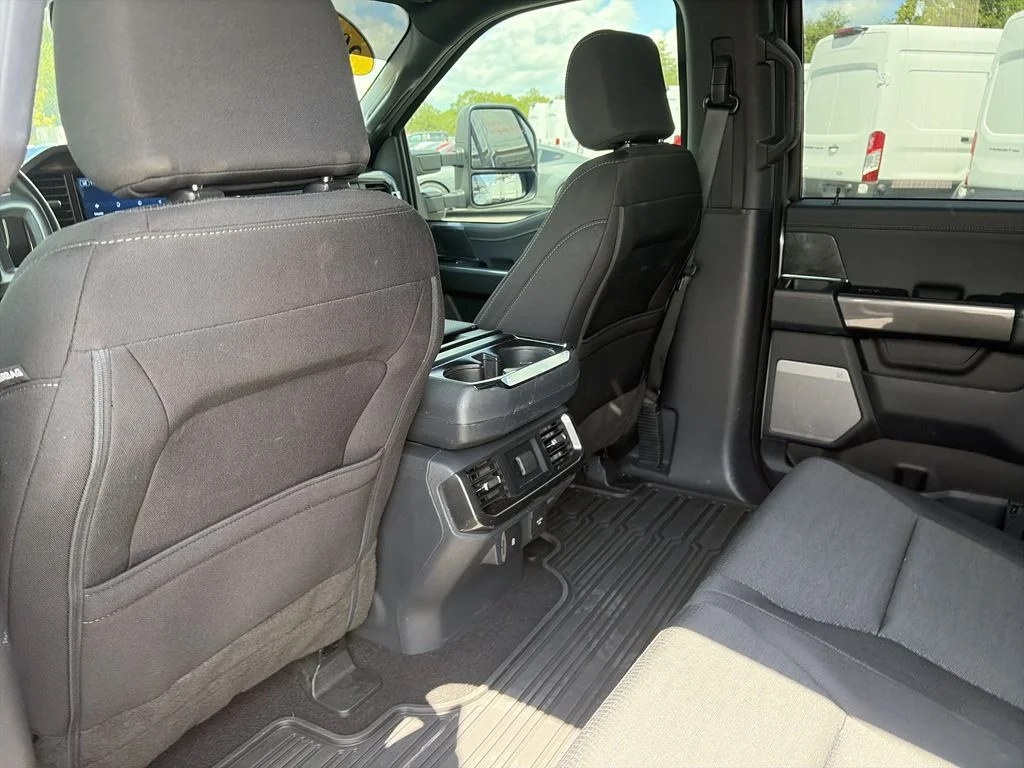 Used 2023 Silver Ford XLT image 32