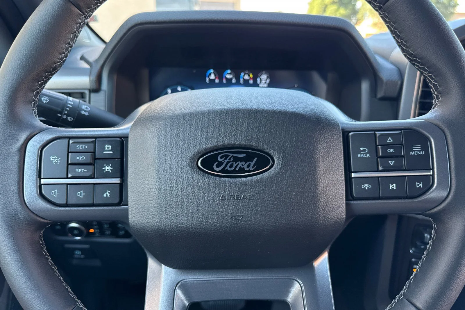 New 2026 Agate Black Metallic Ford XLT image 25