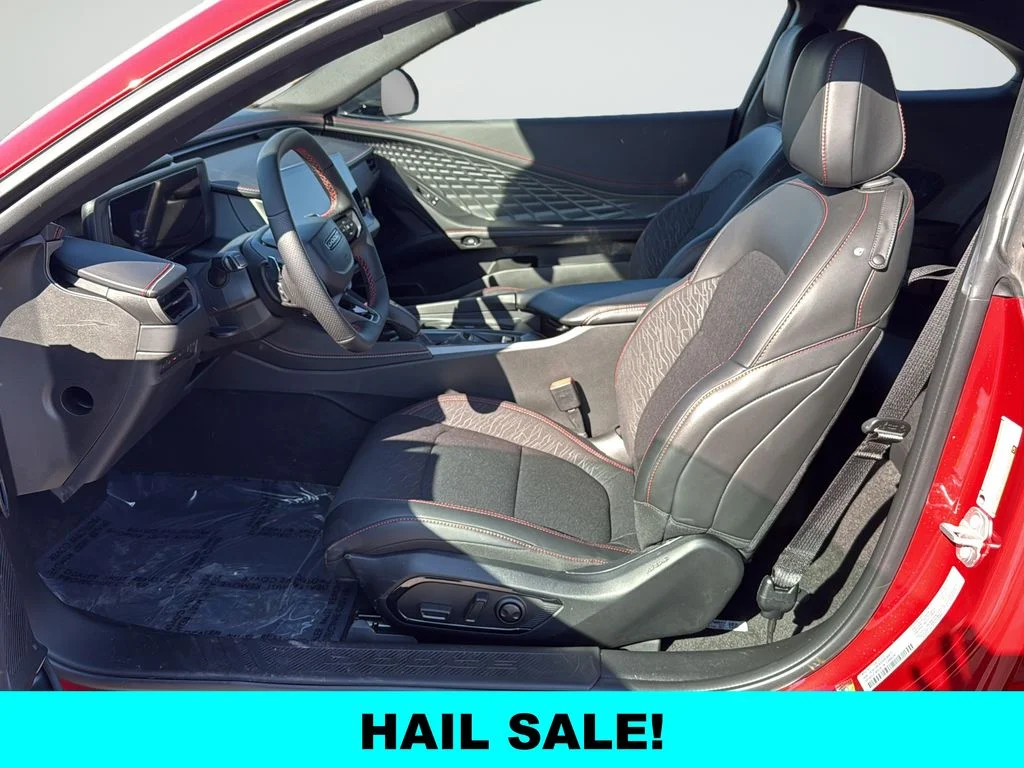 Used 2025  Dodge R/T image 9
