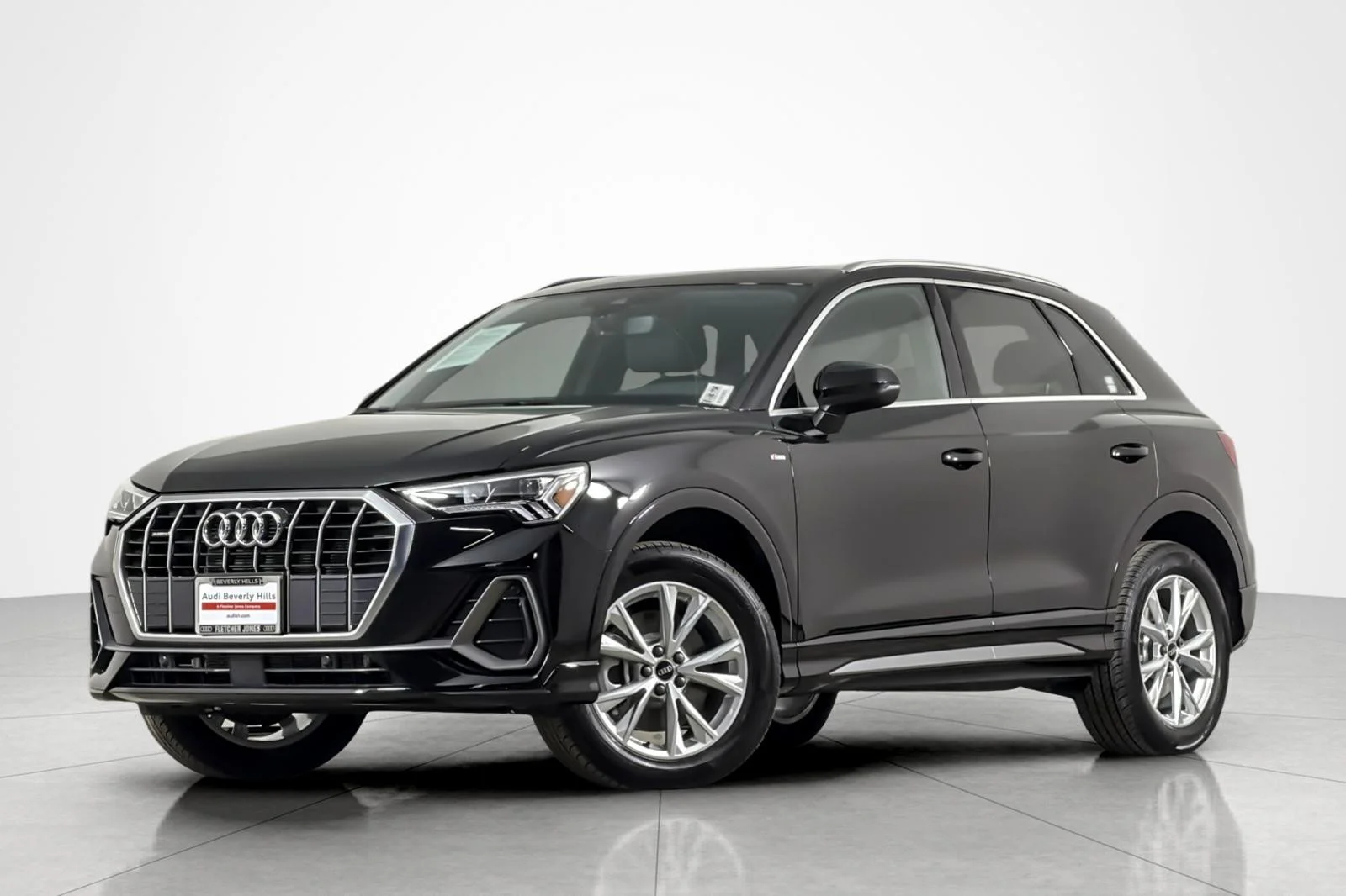 Used 2025 Mythos Black Metallic Audi S line Premium 45 TFSI quattro image 1