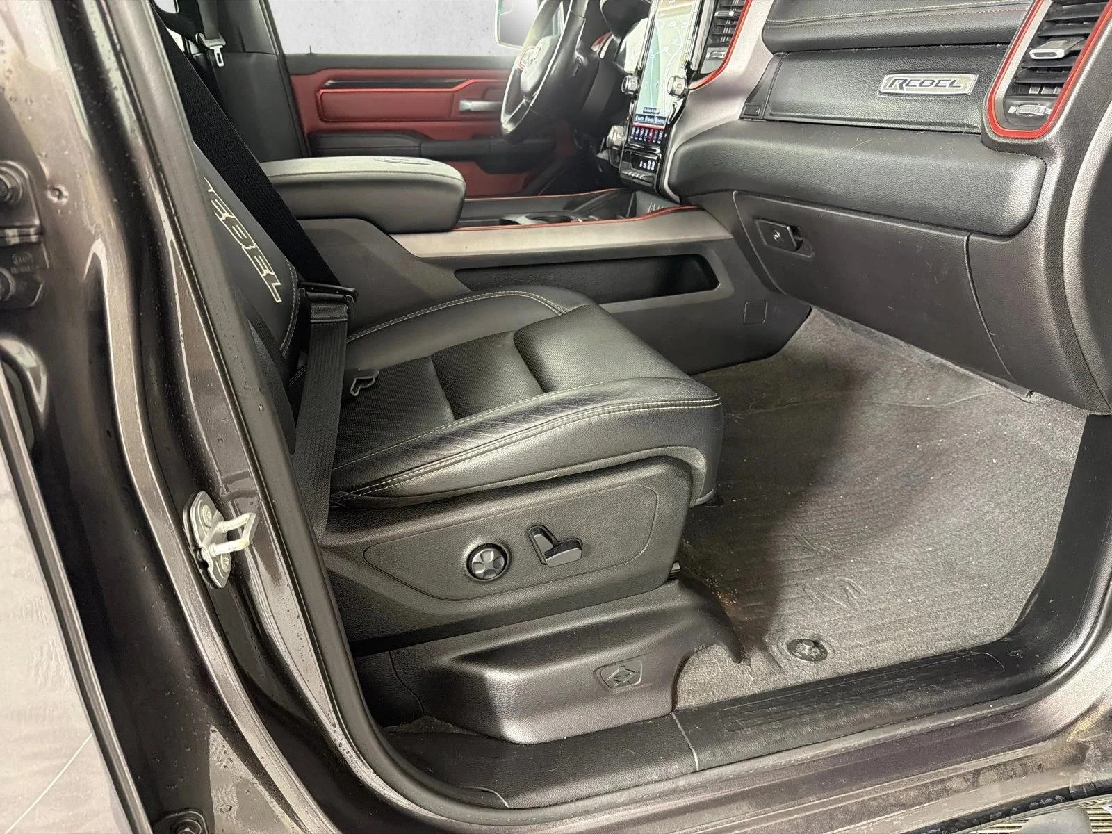 Used 2020 Granite Crystal Metallic Clearcoat Ram Rebel image 14