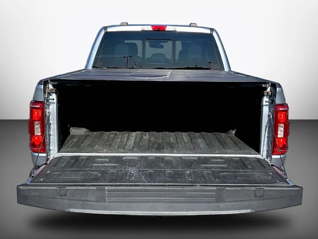 Used 2022 Silver Ford XLT image 7