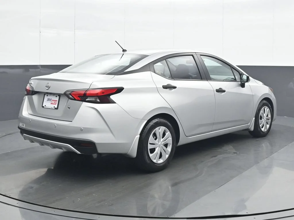 Used 2024 Silver Nissan 1.6 S image 6