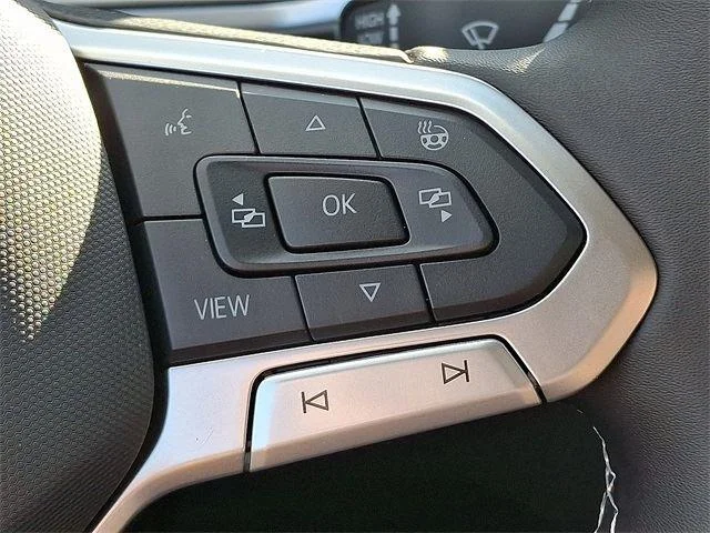2025 Volkswagen Taos SE - Photo 17