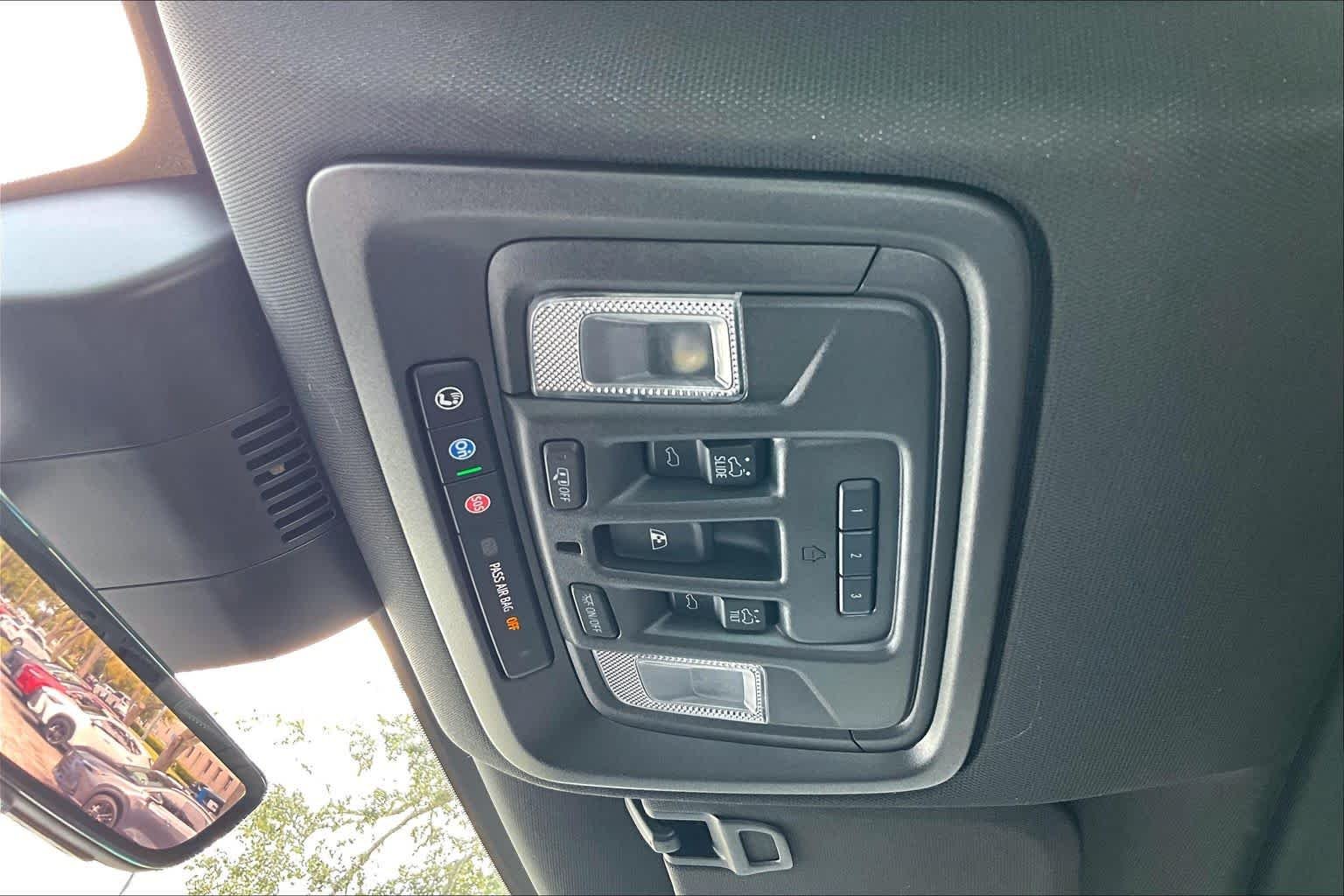 Used 2024 Sterling Metallic GMC AT4 image 32