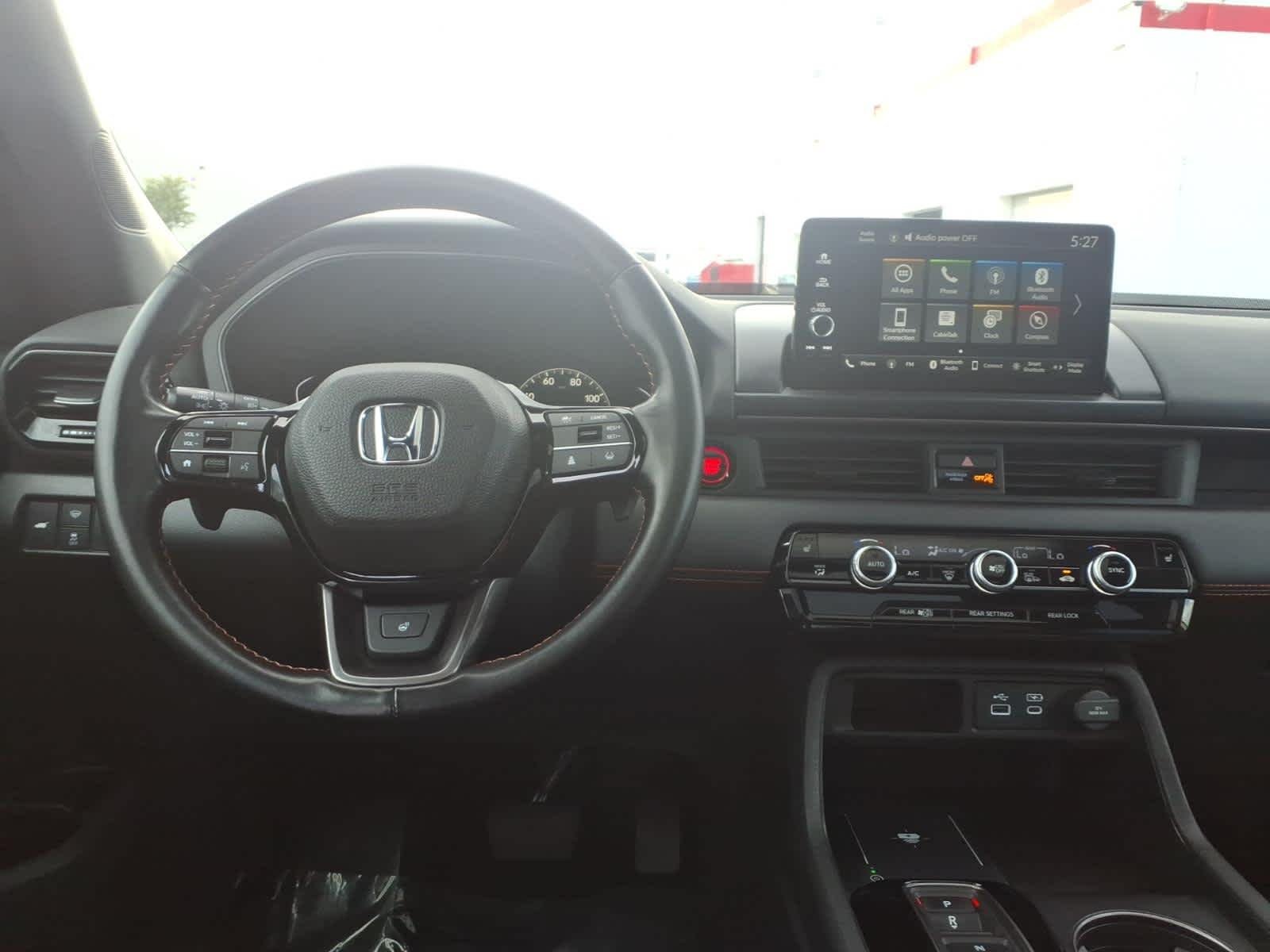 Certified Used 2024 Lunar Silver Metallic Honda TrailSport image 14