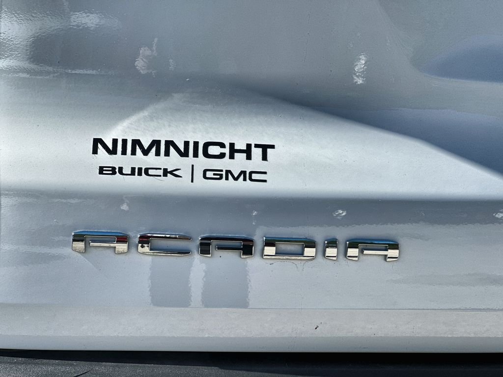 Used 2025 Summit White GMC Elevation image 30