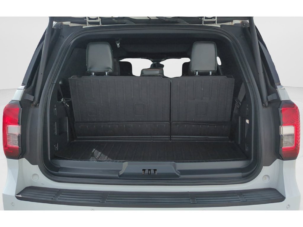 Used 2022 White Ford Timberline image 9