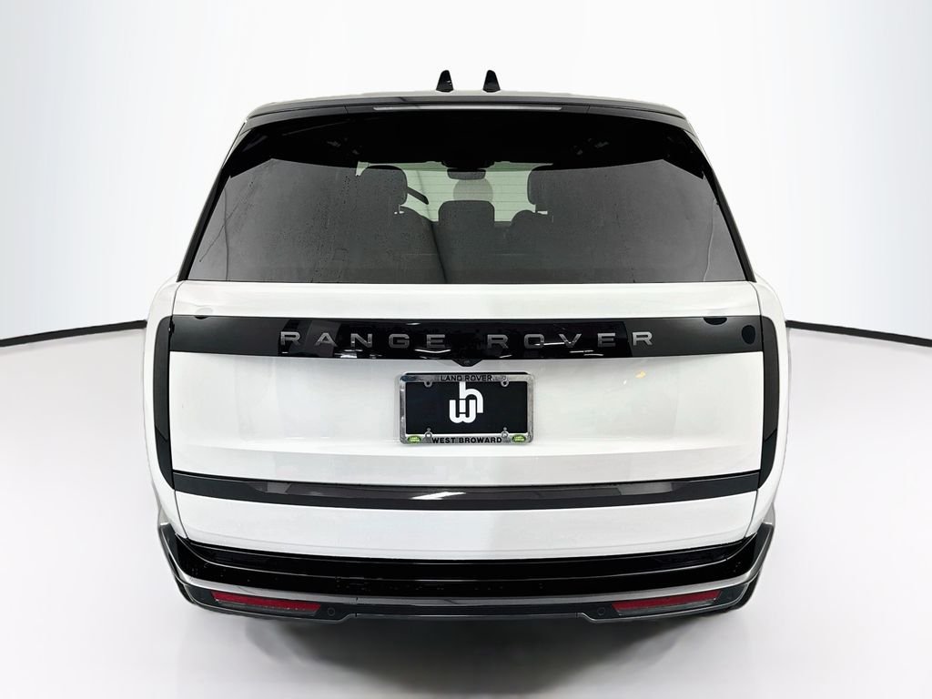 New 2027 Fuji White Land Rover SE image 6