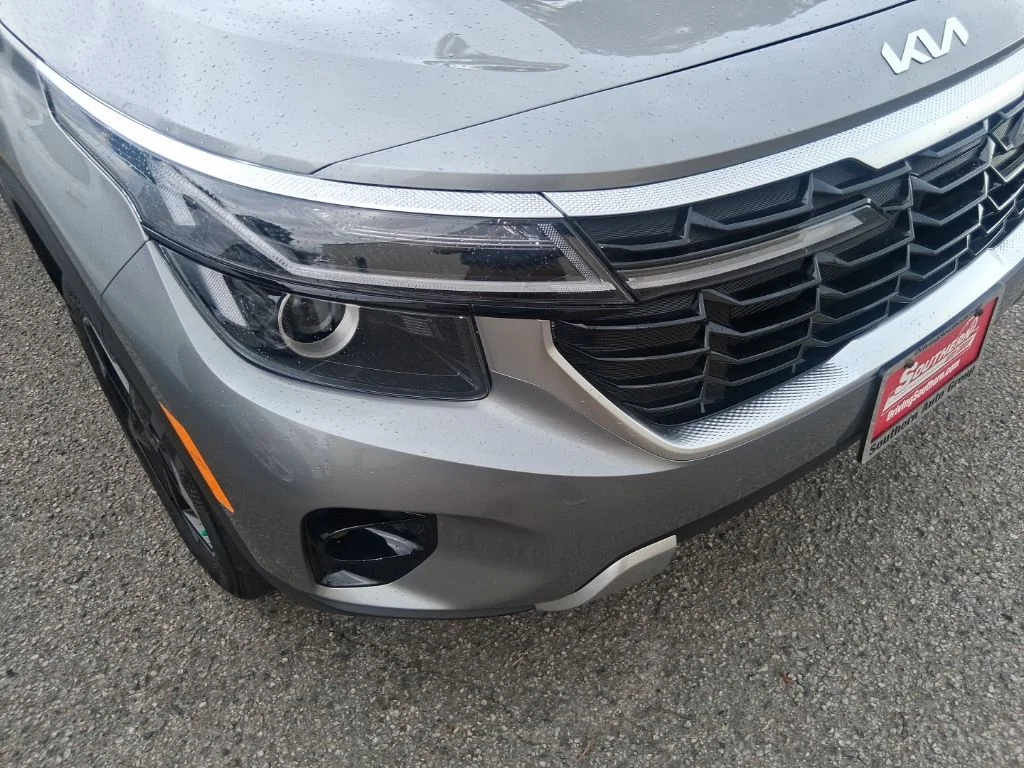 Used 2026 Gray Kia S image 18