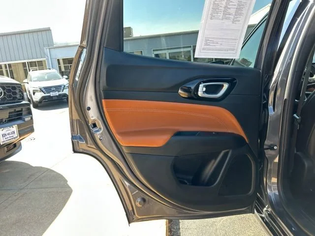 Used 2024 None Jeep Limited image 19