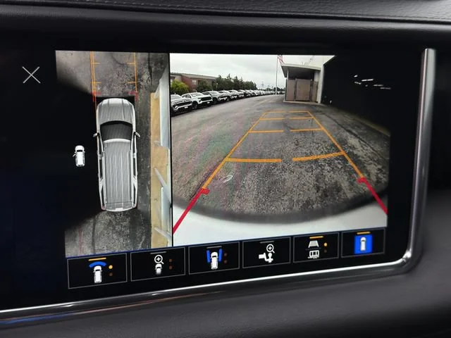 2022 GMC Yukon XL Denali - Photo 23