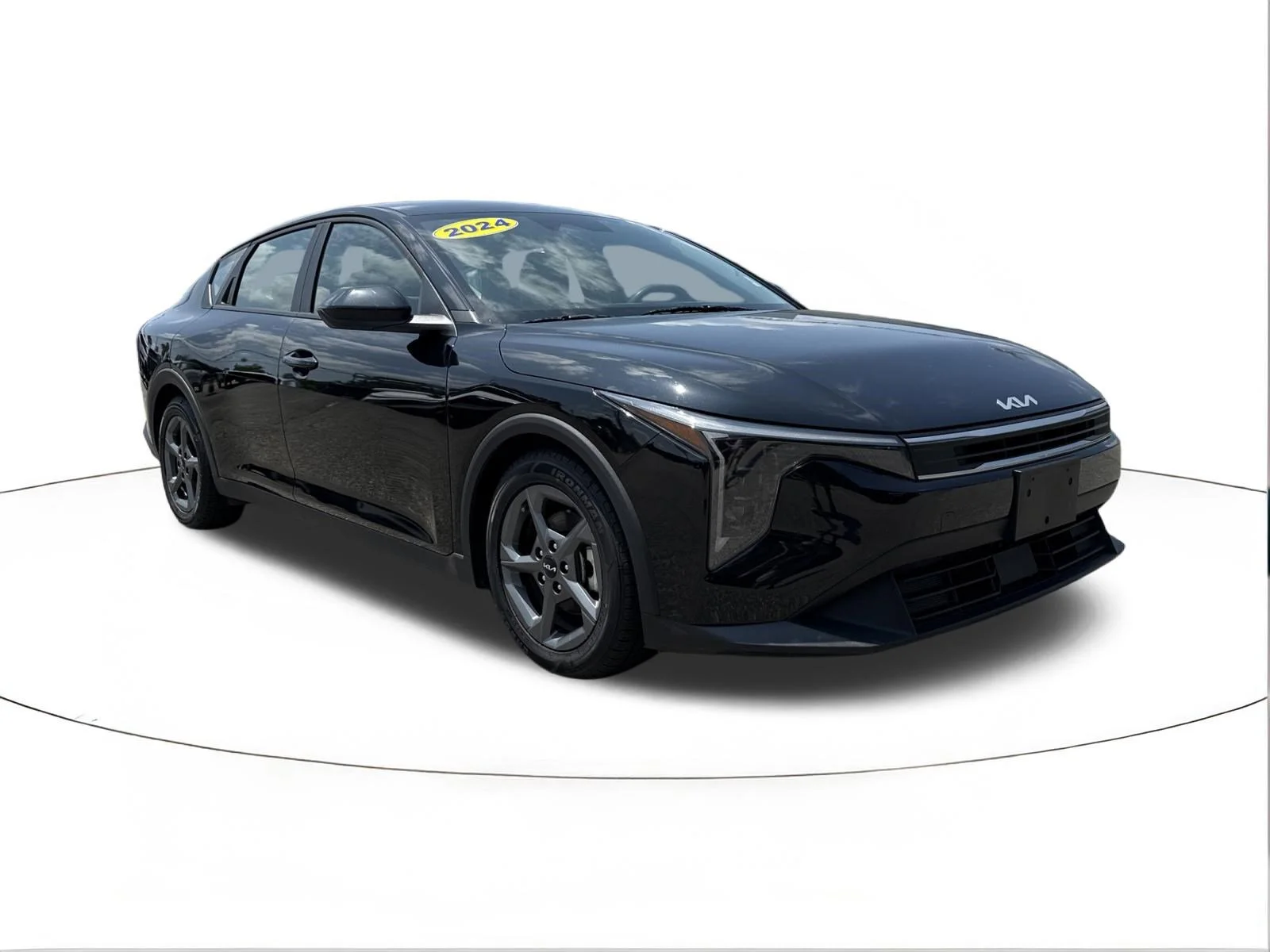2025 Kia K4 LXS AT's photo